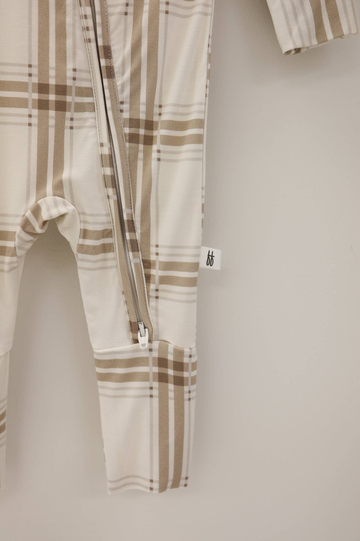 Bamboo Zip | Ellis Plaid