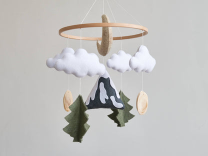 Baby mobile - Mountain nursery mobile - Baby crib mobile