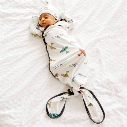 Newborn Knotted Gown - Ace