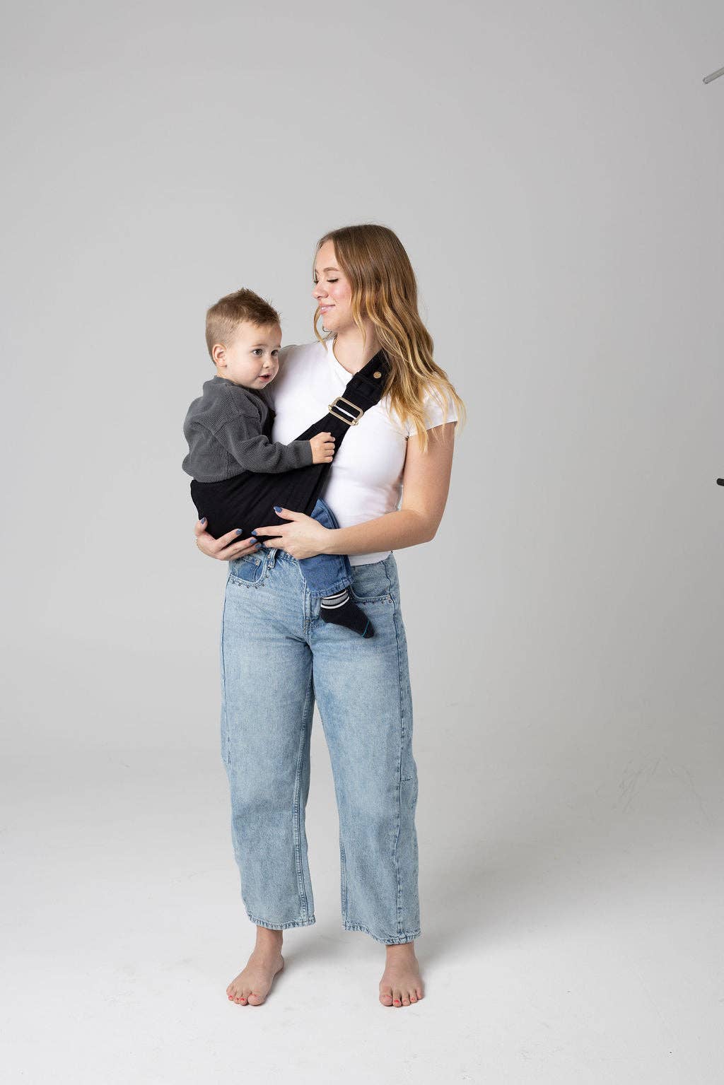 The Monarch Toddler Sling - Ebony