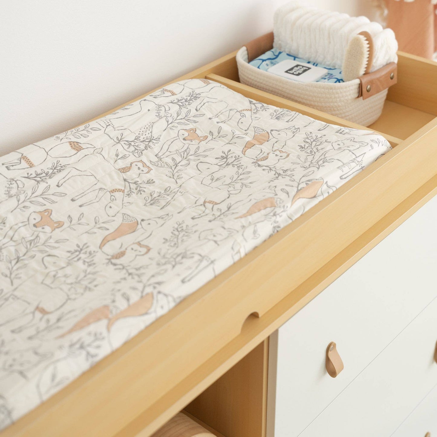 Changing Pad Cover - Ezra
