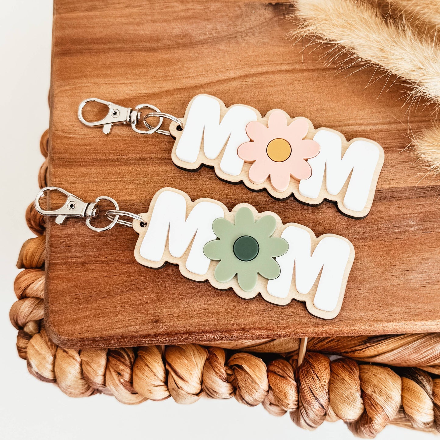 Mom 3D Daisy Keychain