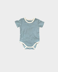 babysprouts clothing company - Bamboo Shortsleeve Bodysuit in Robin